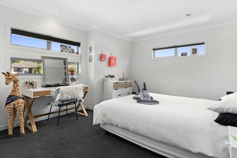 Photo of property in 12 Haden Place, Omokoroa, 3114