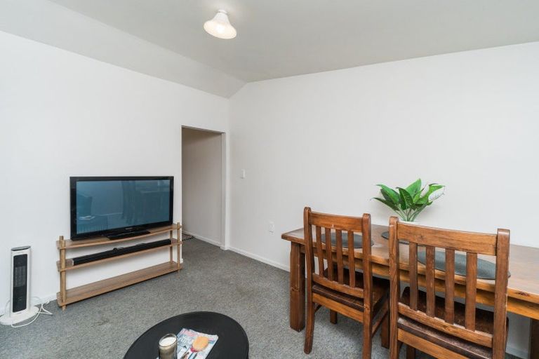 Photo of property in 9 Hinau Place, Cloverlea, Palmerston North, 4412