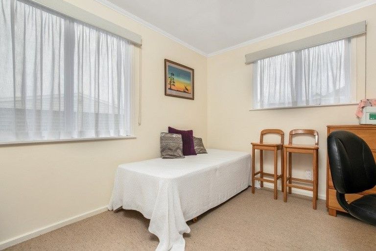 Photo of property in 31 Village Way, Ardmore, Papakura, 2582