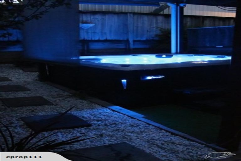 Photo of property in 92a Wharf Road, Clarks Beach, Pukekohe, 2679