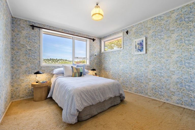 Photo of property in 24 Amapur Drive, Khandallah, Wellington, 6035