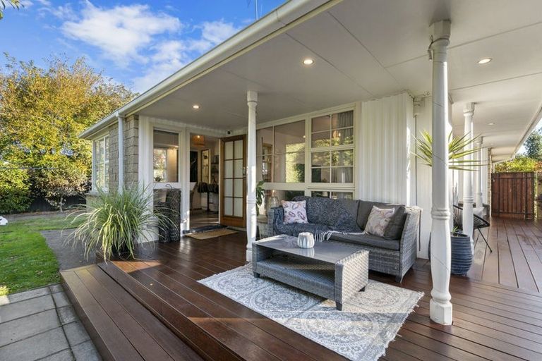 Photo of property in 15 Woodcote Avenue, Hornby, Christchurch, 8042