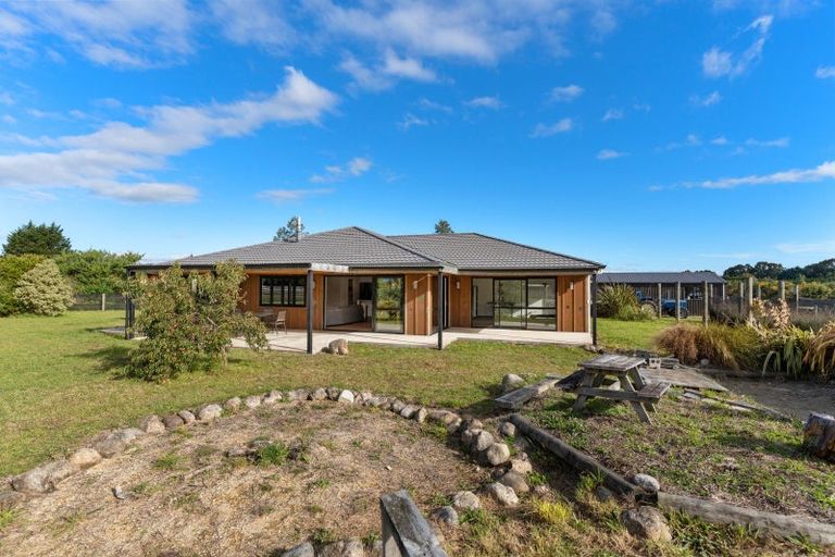 Photo of property in 829 Chester Road, West Taratahi, Carterton, 5791