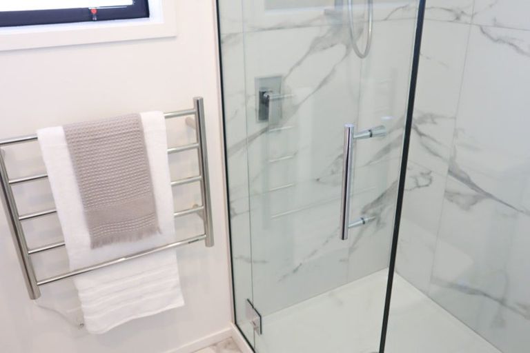 Photo of property in 1 Division Street, Riccarton, Christchurch, 8041