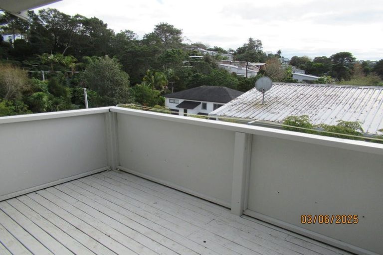 Photo of property in 656a Beach Road, Browns Bay, Auckland, 0630
