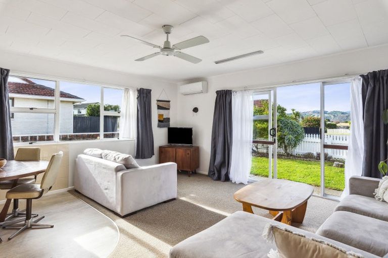 Photo of property in 11b Anaru Street, Raumati Beach, Paraparaumu, 5032