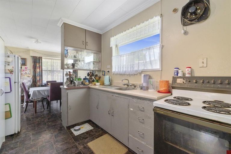 Photo of property in 10 Leslie Avenue, Western Heights, Rotorua, 3015