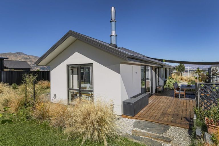 Photo of property in 35 Timsfield Drive, Lake Hawea, Wanaka, 9382