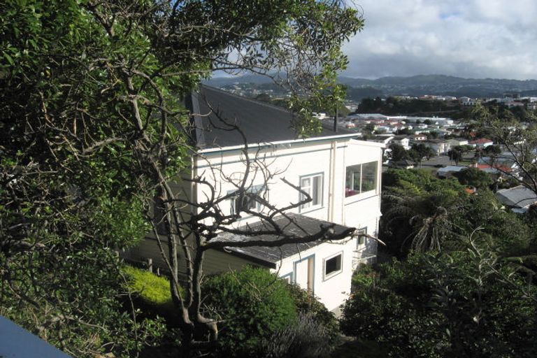 Photo of property in 28 Townsend Road, Miramar, Wellington, 6022