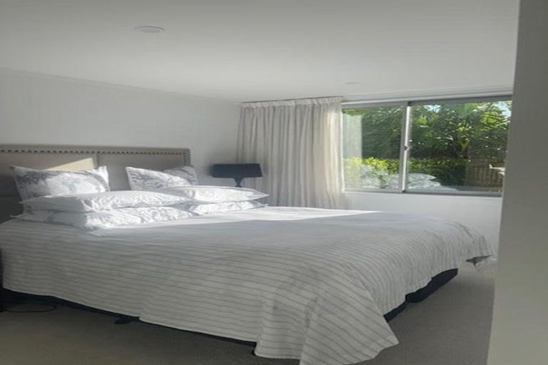 Photo of property in 26/73 Princes Street, Northcote Point, Auckland, 0627