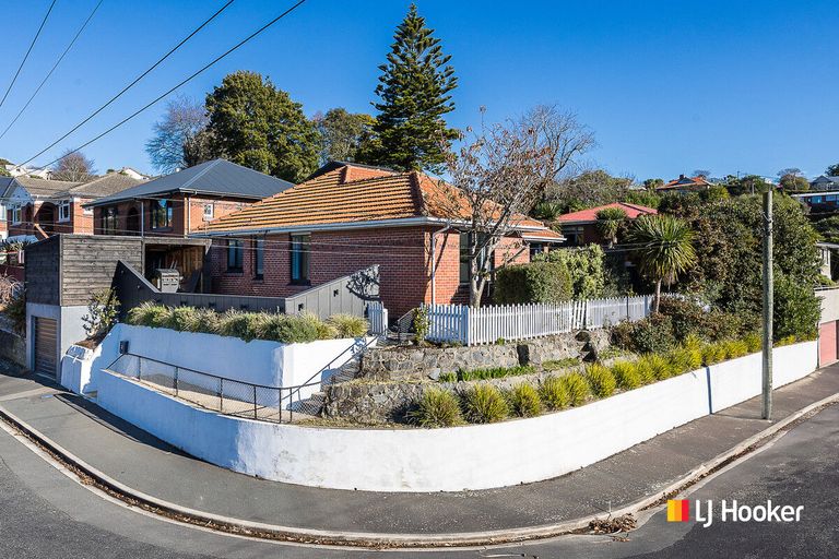 Photo of property in 2 Rutland Street, Mornington, Dunedin, 9011