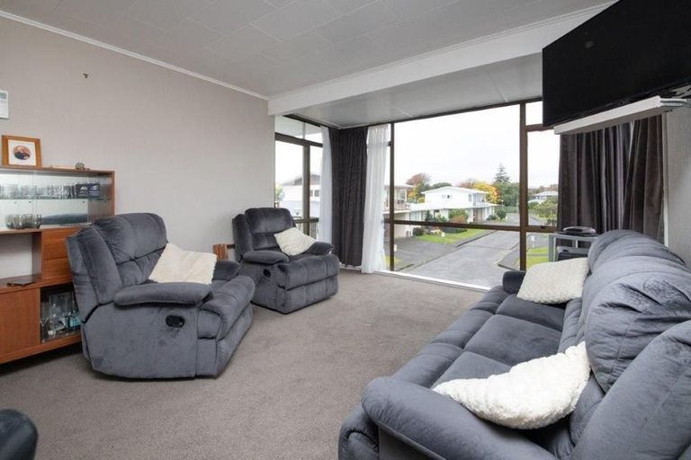 Photo of property in 8 Collingwood Court, Hokowhitu, Palmerston North, 4410