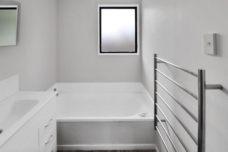 Photo of property in 84 Gillespies Road, Birchville, Upper Hutt, 5018