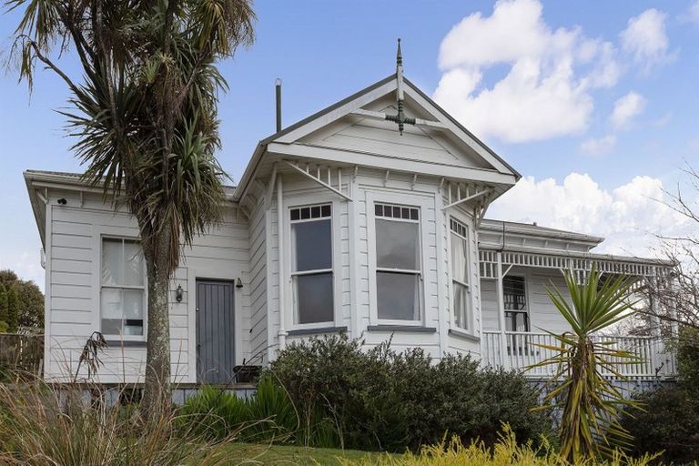 Photo of property in 4 Tiritoa Terrace, Feilding, 4702