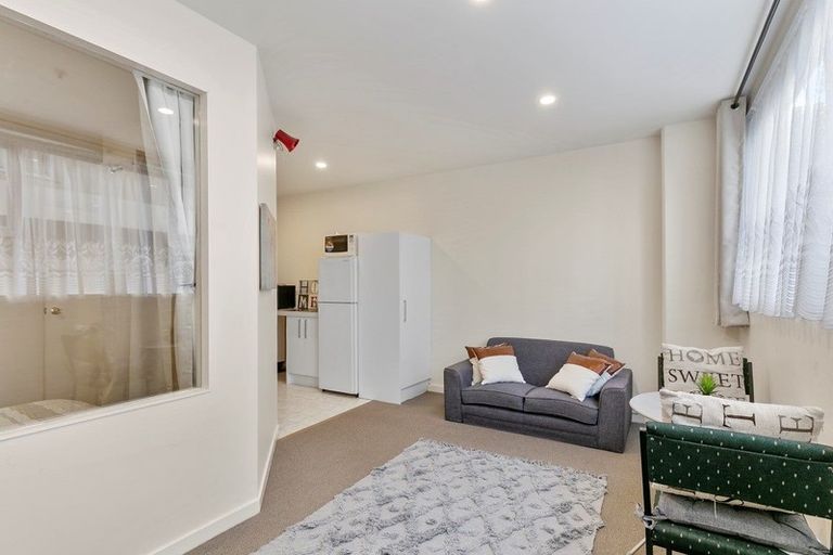 Photo of property in Regency Apartments, 3d/49 Manners Street, Te Aro, Wellington, 6011