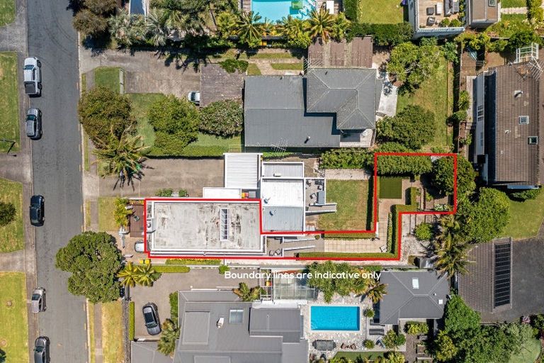 Photo of property in 2/2a Earnoch Avenue, Takapuna, Auckland, 0622
