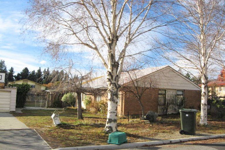 Photo of property in 17 Syndic Street, Cromwell, 9310