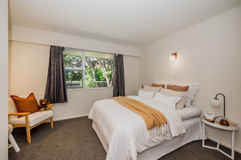 Photo of property in 15 Kohekohe Road, Waikanae, 5036