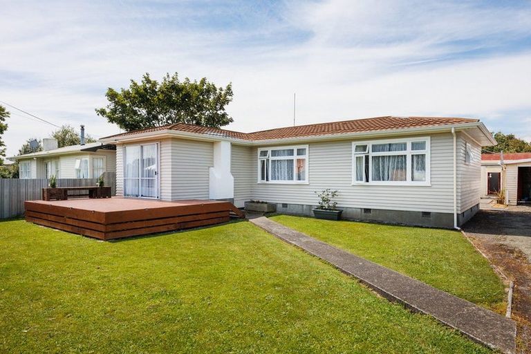 Photo of property in 39 Alexandra Street, Marton, 4710