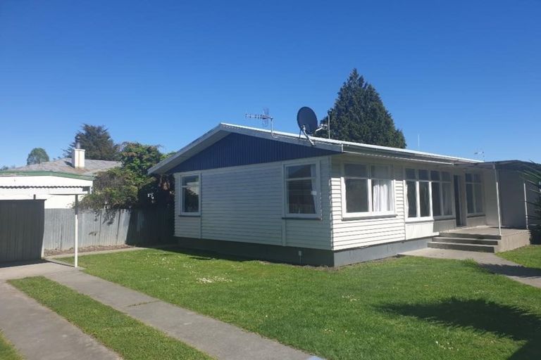 Photo of property in 201 Kenilworth Road, Mayfair, Hastings, 4122