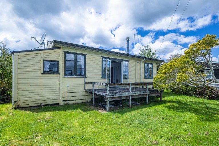 Photo of property in 30 Mackenzie Street, National Park, Owhango, 3989