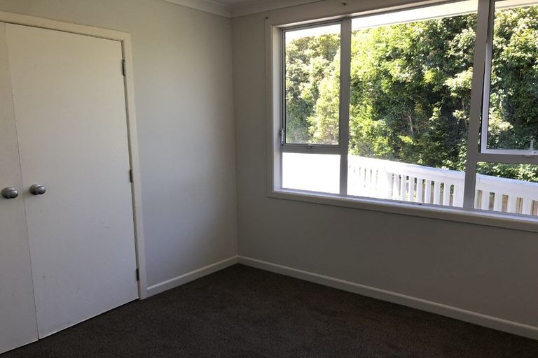 Photo of property in 704a East Coast Road, Pinehill, Auckland, 0632
