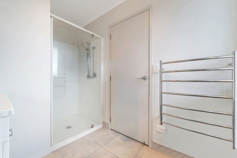 Photo of property in 16 Mataoho Lane, Mangere East, Auckland, 2024