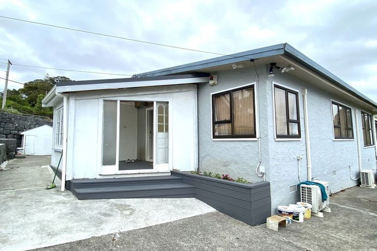 Photo of property in 147 Forest Hill Road, Henderson, Auckland, 0612