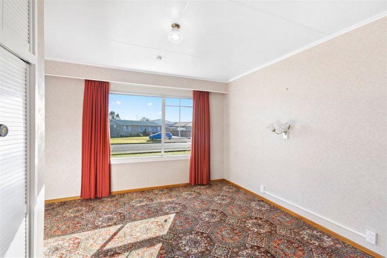 Photo of property in 38 Lyndhurst Street, Westport, 7825