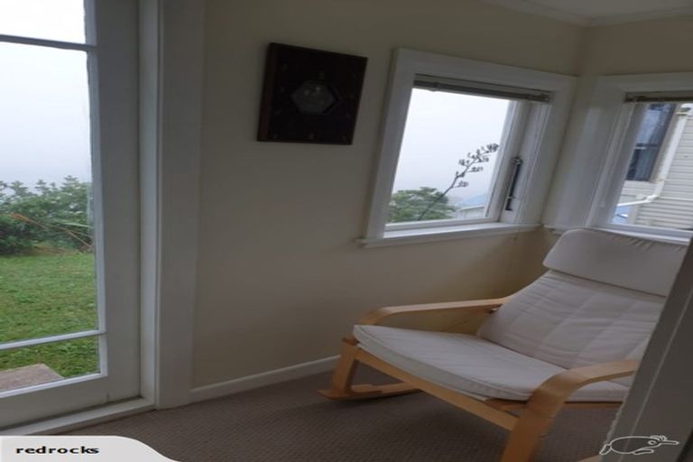 Photo of property in 36 Carlisle Street, Island Bay, Wellington, 6023