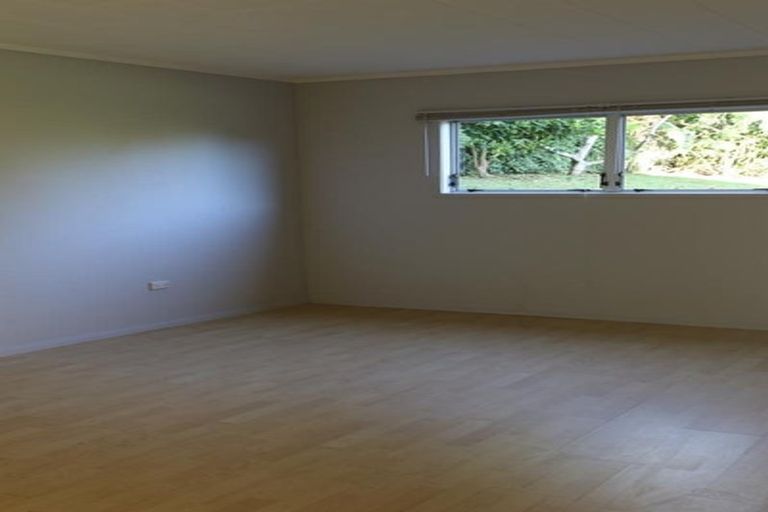 Photo of property in 1 Cromwell Place, Pukekohe, 2120