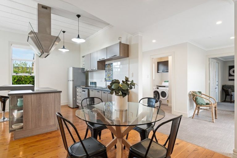 Photo of property in 24 Irvine Street, Mosgiel, 9024