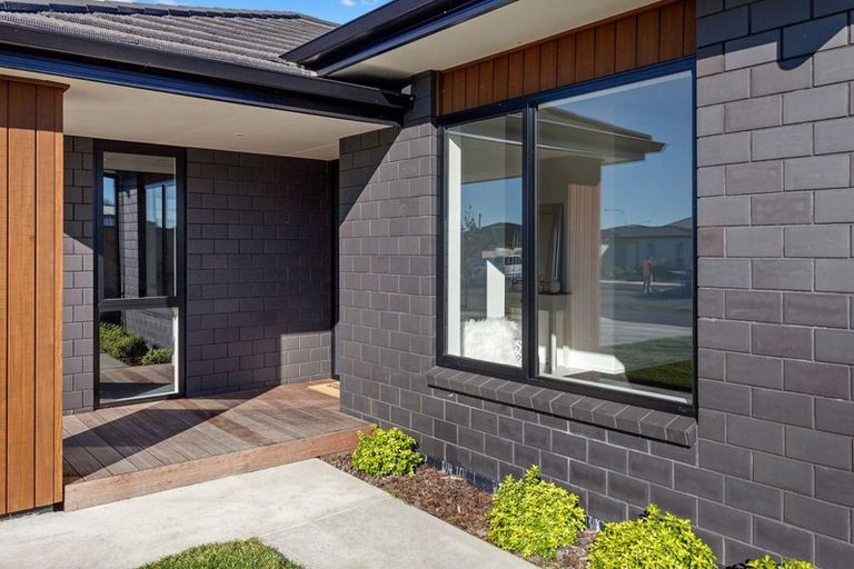 Photo of property in 7 Kotare Drive, Coastlands, Whakatane, 3120