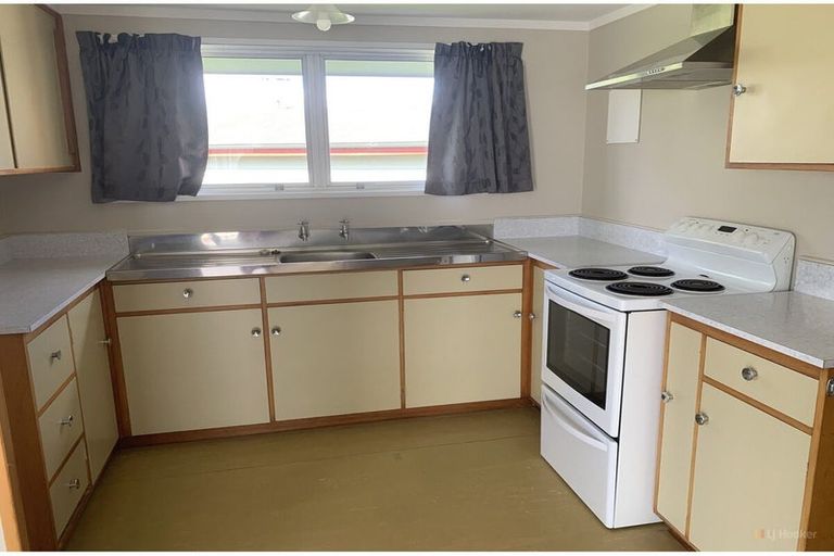 Photo of property in 64 Shearman Street, Waimate, 7924