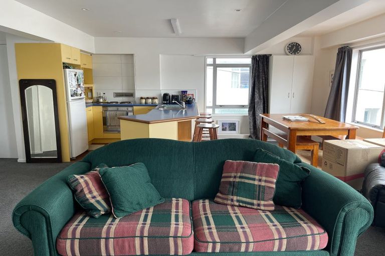 Photo of property in 1/15 Hawker Street, Mount Victoria, Wellington, 6011