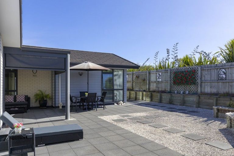 Photo of property in 32 Huka Heights Drive, Rangatira Park, Taupo, 3330