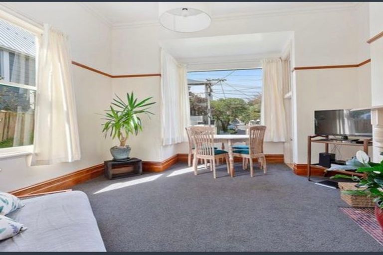 Photo of property in 6a Salisbury Terrace, Mount Cook, Wellington, 6021