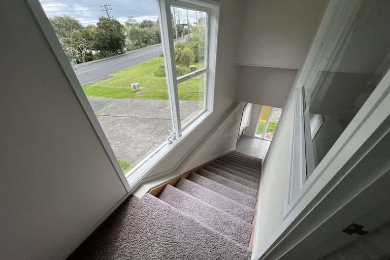 Photo of property in 1/22 Glenvar Road, Torbay, Auckland, 0630