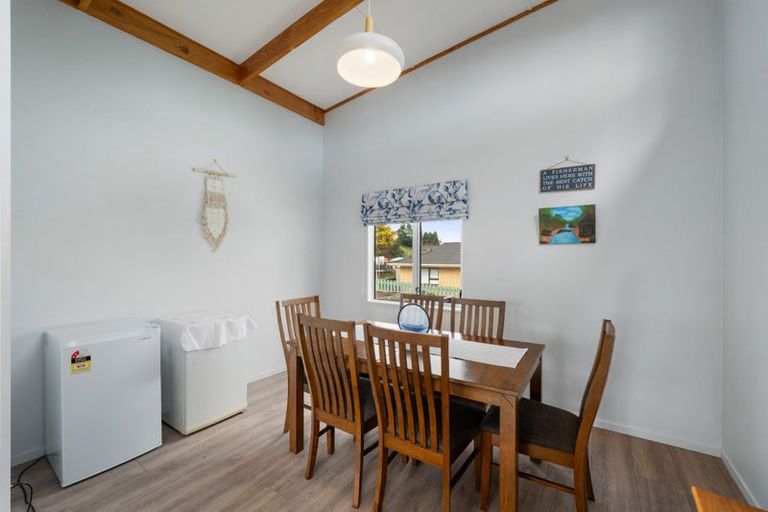 Photo of property in 1 Ohinemuri Place, Paeroa, 3600