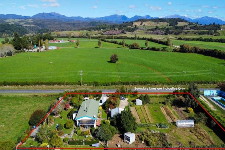 Photo of property in 930 Collingwood-bainham Main Road, Rockville, Collingwood, 7073