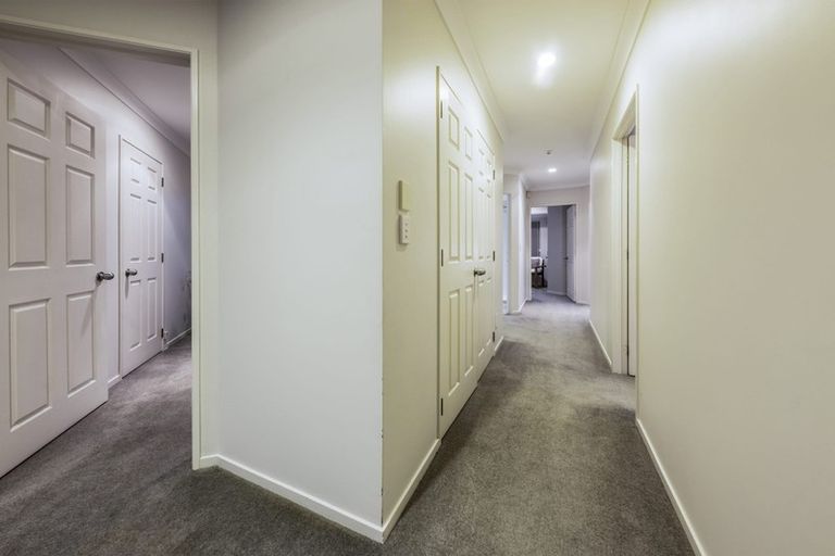 Photo of property in 6 Kilimanjaro Drive, Northpark, Auckland, 2013