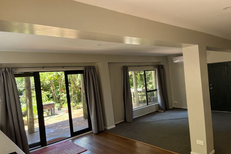 Photo of property in 4 Springtime Crescent, Stanmore Bay, Whangaparaoa, 0932