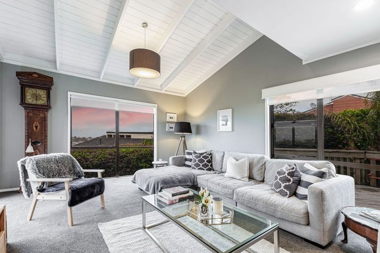 Photo of property in 15 Moorgreen Heights, Torbay, Auckland, 0630