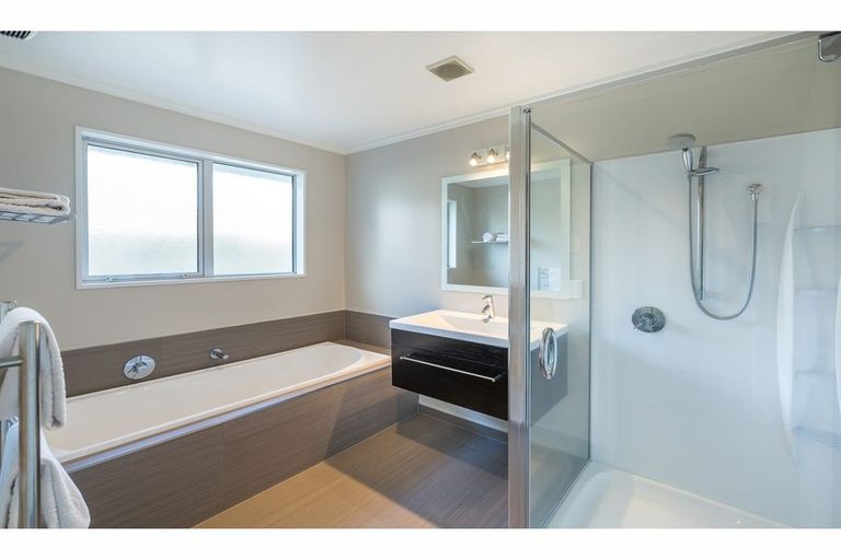 Photo of property in 12 Holbrook Way, Westmorland, Christchurch, 8025