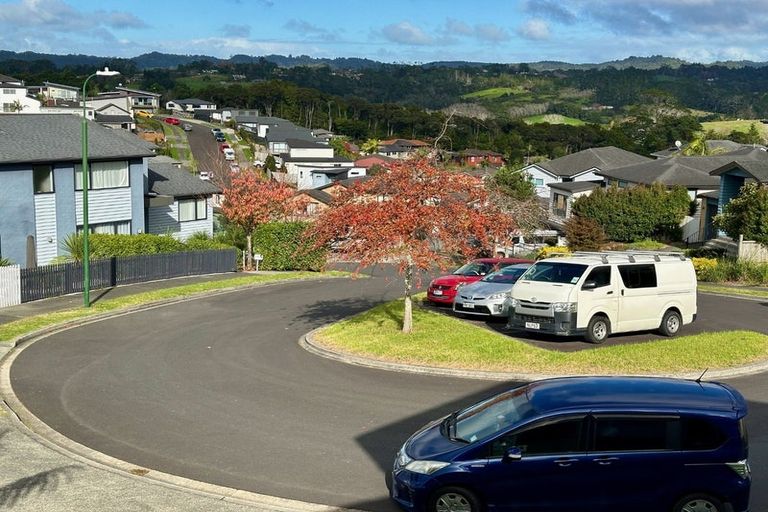 Photo of property in 16 San Casello Rise, Henderson, Auckland, 0612