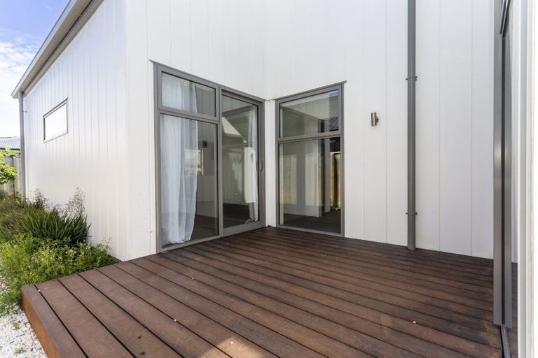 Photo of property in 16 Sheehan Street, Halswell, Christchurch, 8025