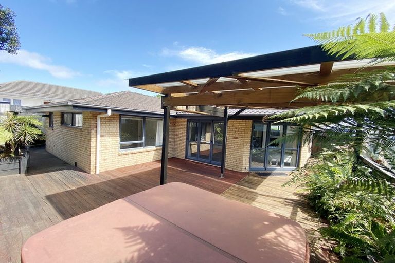 Photo of property in 13a Collie Street, Hillpark, Auckland, 2102