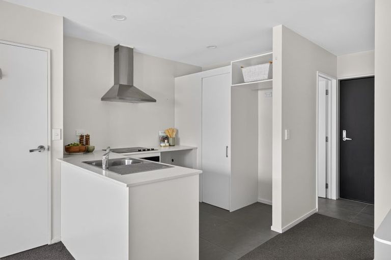 Photo of property in 10 League Lane, Phillipstown, Christchurch, 8011
