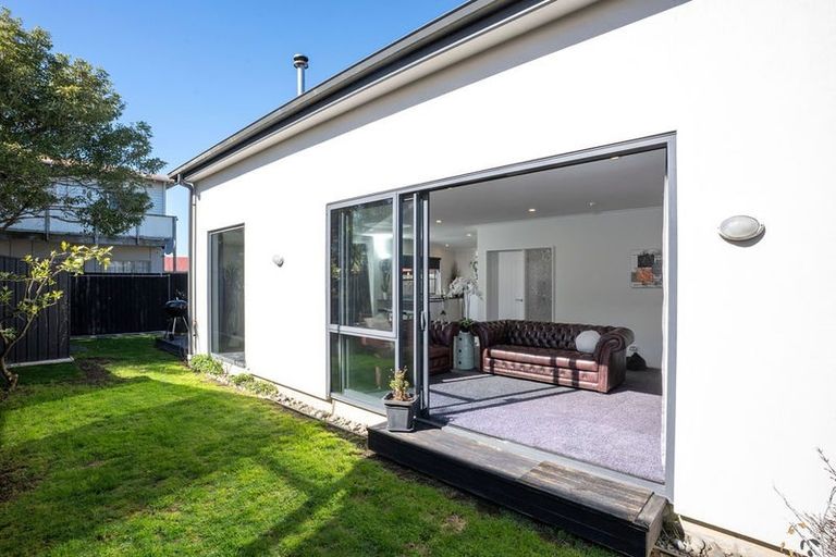 Photo of property in 12 Braddon Street, Addington, Christchurch, 8024