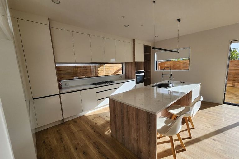 Photo of property in 27 Deep Creek Road, Waiake, Auckland, 0630